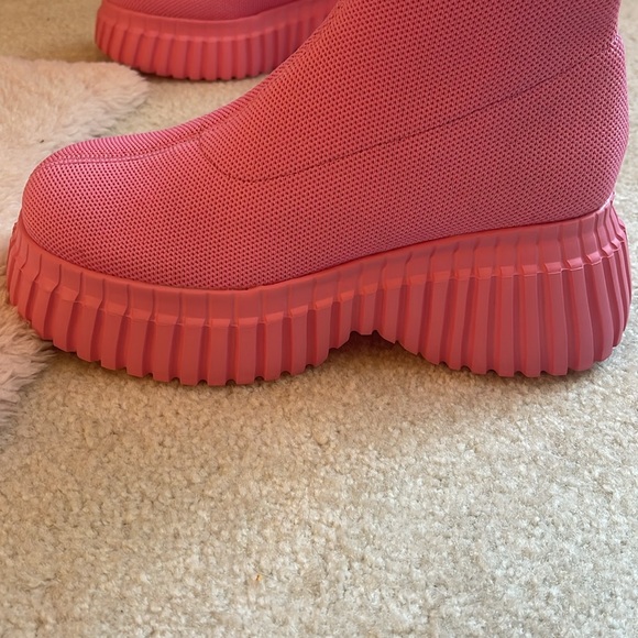 New/WOT/ Pink Knit Retro Platform Tall Boots💖 - Picture 5 of 16